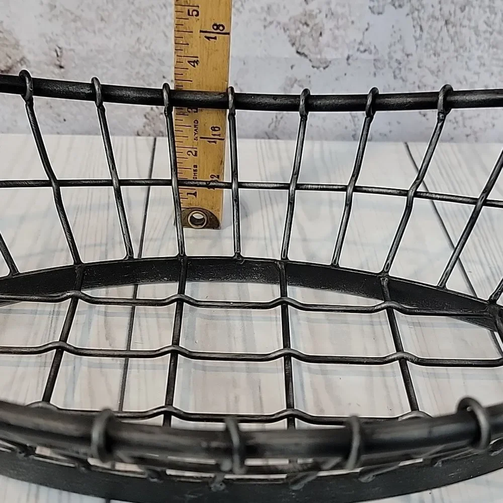 Black Metal Wire Serving Basket